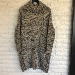 Like new! Banana Republic Sweater Dress.